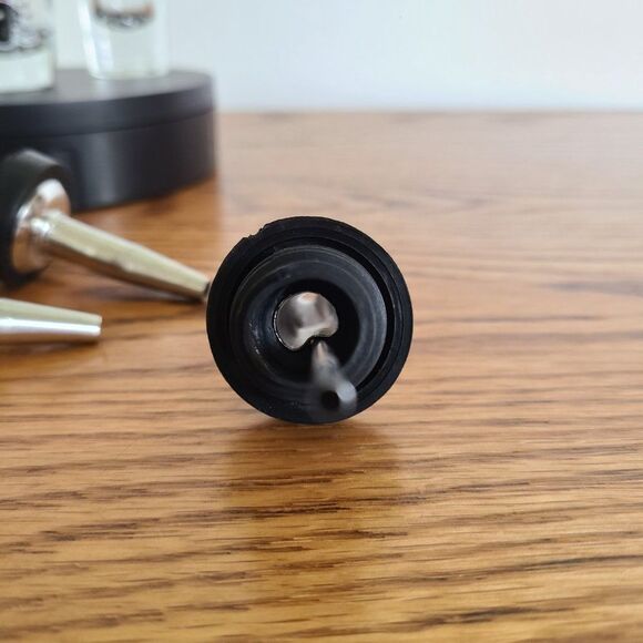 Barware Lot Including Shot Glasses and Liquid Pourer Spouts Sets of Three Each - Picture 6 of 13